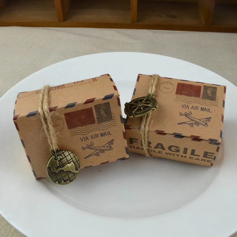 Bomboniere vintage Carta kraft Scatola di caramelle Tema di viaggio Aereo Posta aerea Scatole confezioni regalo Bomboniere matrimoni scatole regalo294o