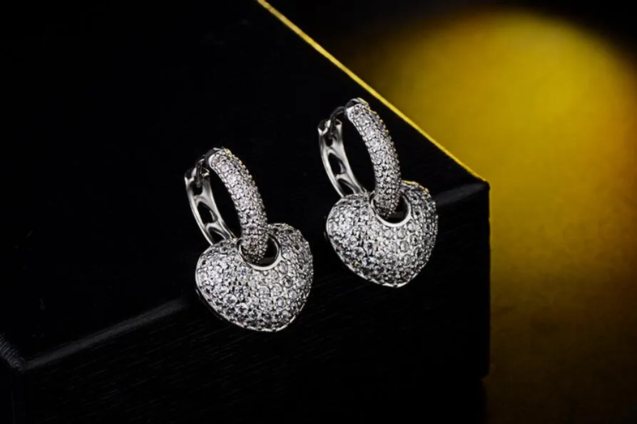 Nuovissimi gioielli di lusso 18KT WhiteRose Gold Filled Pave Full White Sapphire CZ Diamond Orecchino a goccia da donna il regalo degli amanti 280P