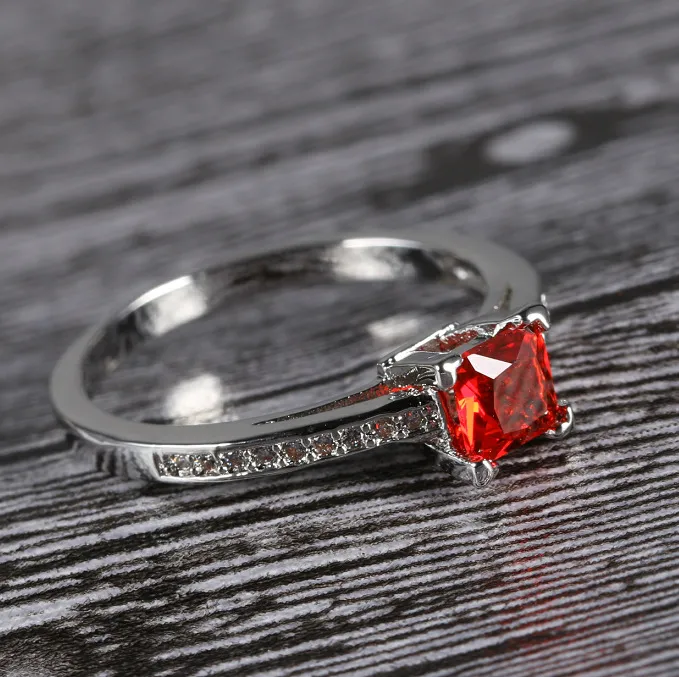 Anello diamantato principessa in oro bianco 18k anello quadrato a quattro arti a quattro artigli modelli femminile anello semplice al dettaglio intero3307