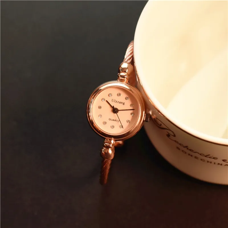 Kobiety eleganckie diamentowe bransoletki zegarki Stylowa sukienka kwarcowa Watch Women Women 2018 Modna Silver Silver Ladies Clock Prezent191d