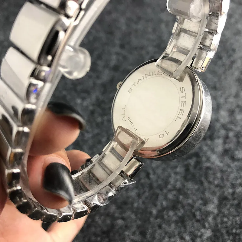 Orologi da polso di marca Orologio da donna al quarzo con cinturino in acciaio in metallo stile cristallo GU 32221g