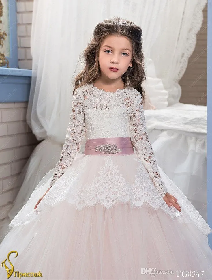 Luxurious Arabic Flower Girl Dresses Long Sleeves Lace Ball Gown Child Wedding Dresses Vintage Little Girl Pageant Dresses