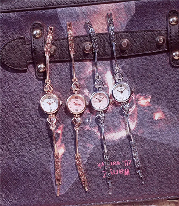 韓国人気の時計スーツシルバーゴールドブレスレットチェーンラッキーシオーバーAとトライアングルカフバングルピンクウォッチフェイス2766