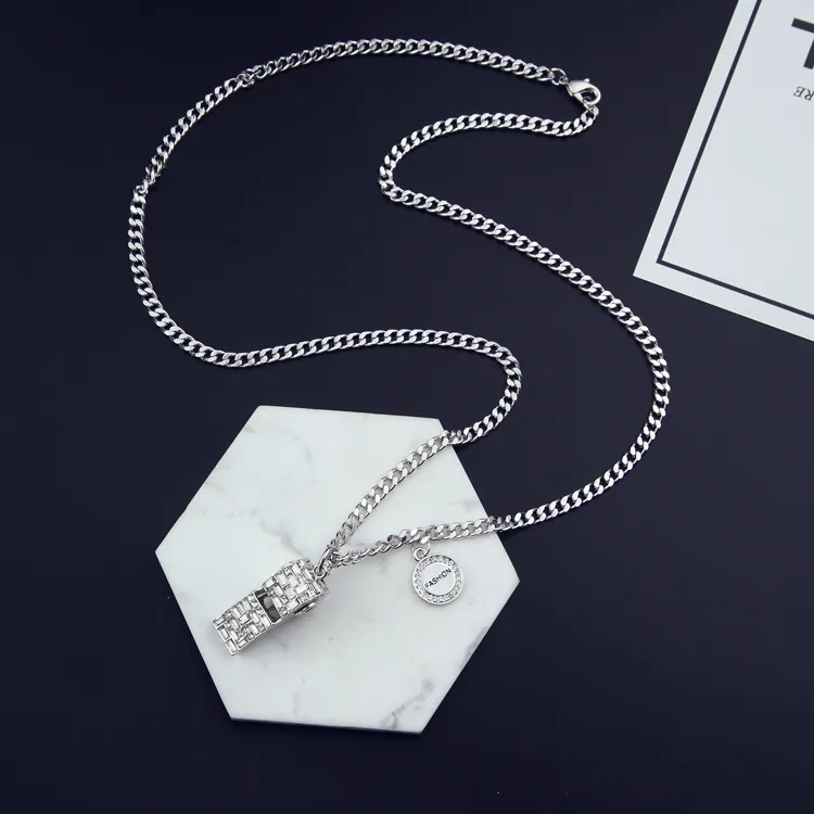 Nuova tendenza coreana diamante fischio pendente maglione catena fischio collana gioielli femminili temperamento gioielli di moda collana lunga182A