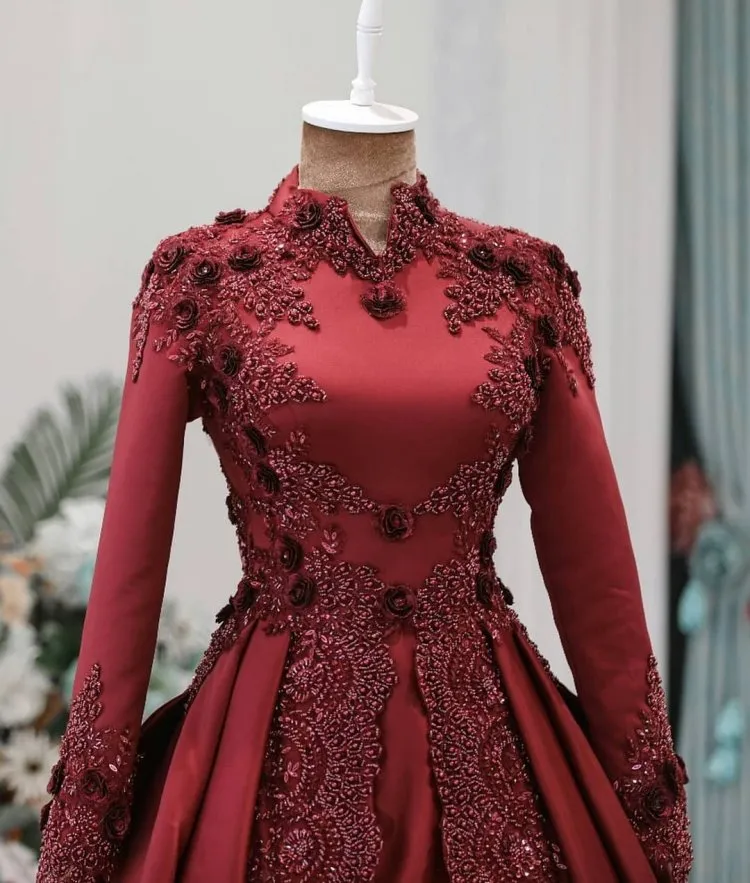 Dark Red Arabic Muslim Evening Dresses With Long Sleeves Beaded High Neck Ball Gown Prom Gowns Vestidos De Fiesta 3D Appliqued Formal Dress