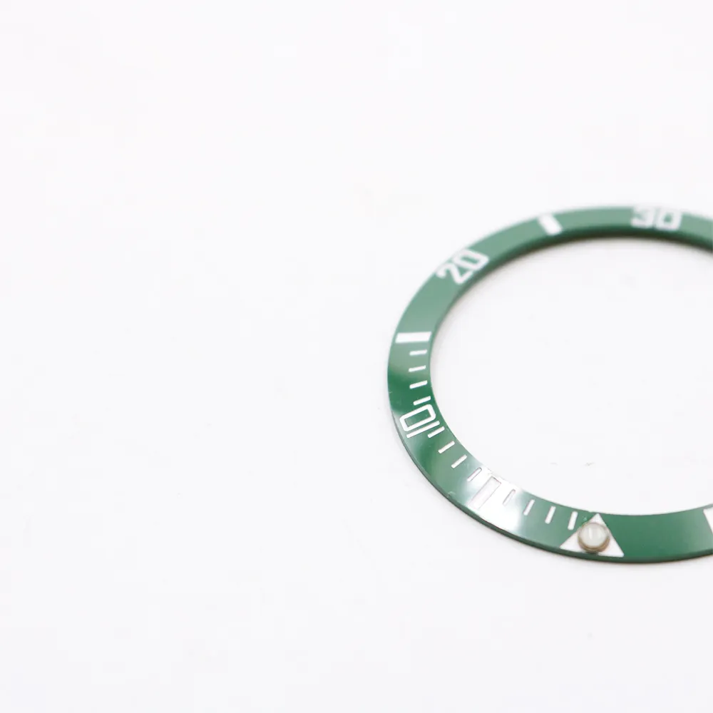 Carlewet cały zamiennik zielony z białymi pismami ceramiczna wkładka 38 mm wykonana dla Rolex Submariner GMT 40 mm 116610 LN251L