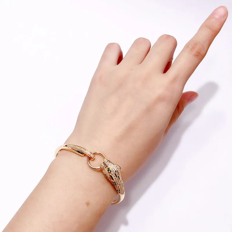 bijoux léopard entier style européen et américain en cuivre plaqué or bague de style bracelet léopard bijoux de bracelet en diamant 2343870