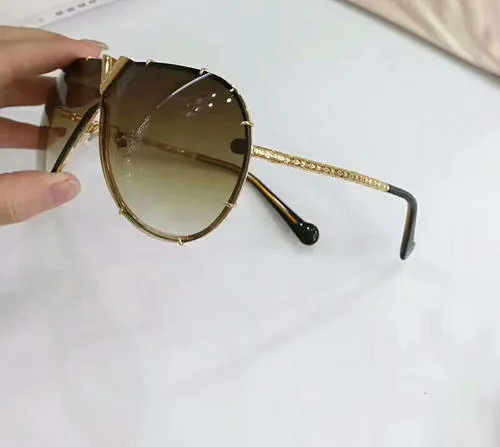 النظارات الشمسية التجريبية الكلاسيكية للرجال الذهبية الرمادية المظللة Sonnenbrille Fashion Sun Glasses Gafas de Sol New with Box246C