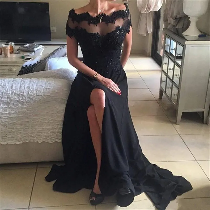 Black Off Shoulder Lace Prom Dresses Sheer Neck Beads Floor Length Off Shoulder High Side Split Sweep Train Formal Party Gowns Evening Dress