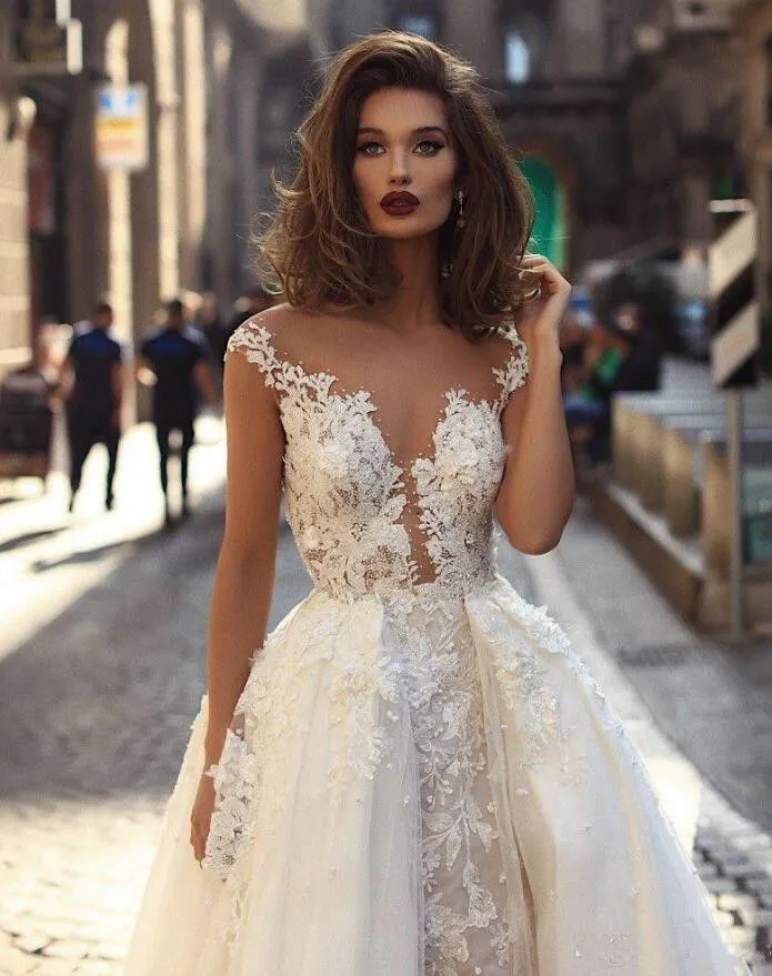 Modest Overskirts 2018 Wedding Dresses With Detachable Train Cap Sleeves Lace Appliqued Bohemian Beach Bridal Gowns Country vestido de novia