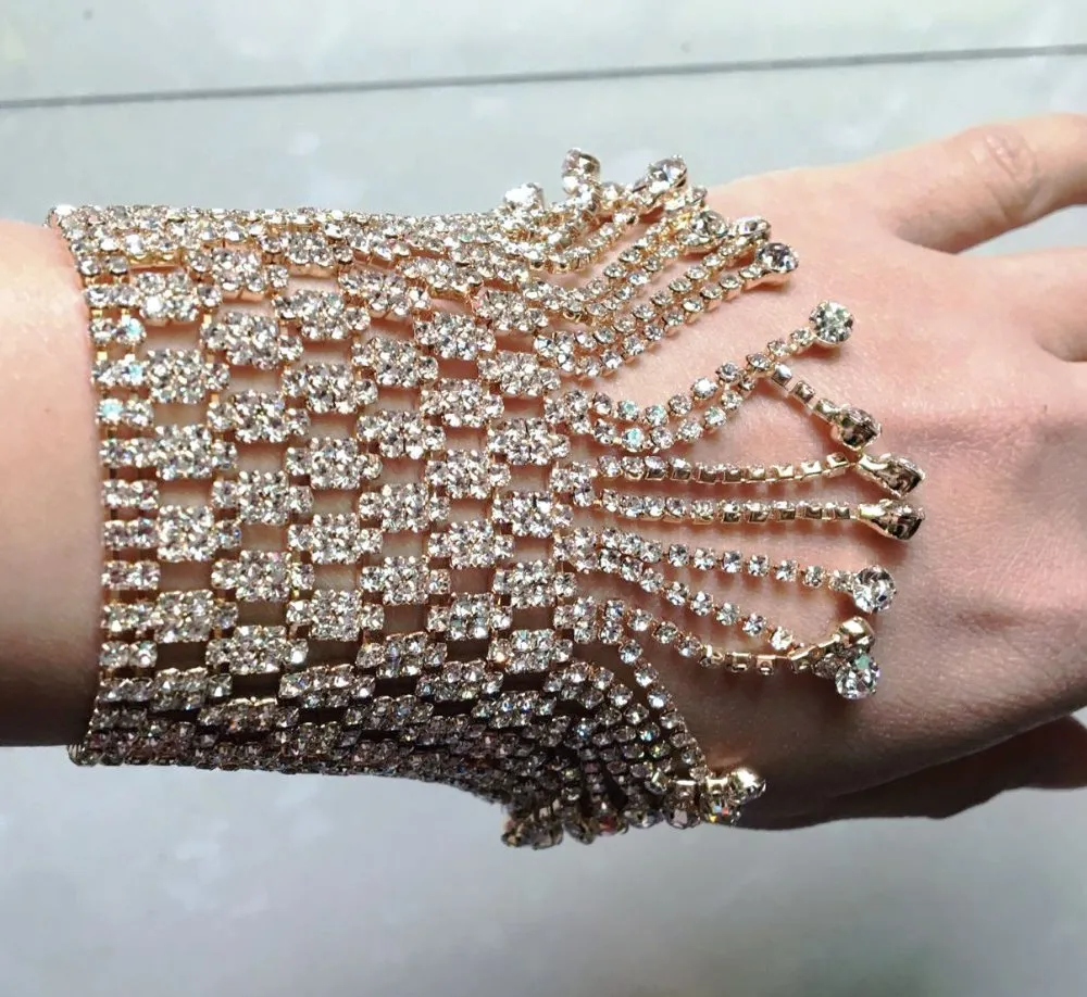 Slave Silver Hand Crystal Chain Ring Bridal Bracelet Bangle Rhinestone Hand Decoration Wedding Cuff Attached Ring Set Gold230O
