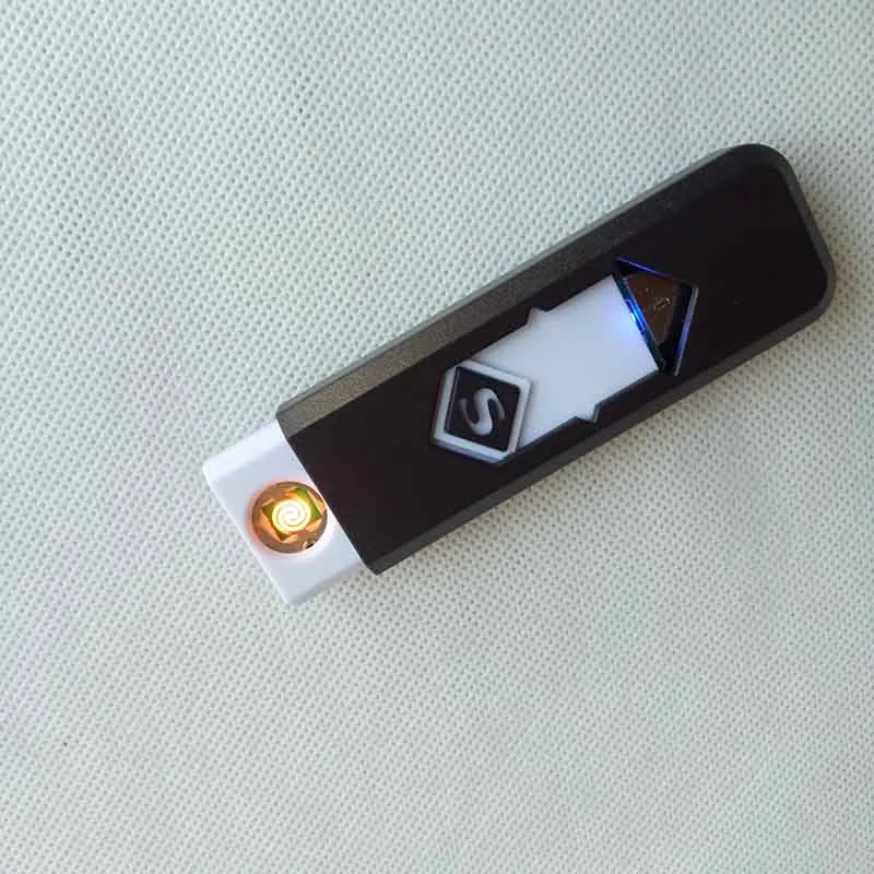 Oplaadbare elektronische sigaret USB-vlamloze sigarenaansteker met displaydoos. Bied ook boogfakkel-gasaanstekers, rookgereedschapaccessoires