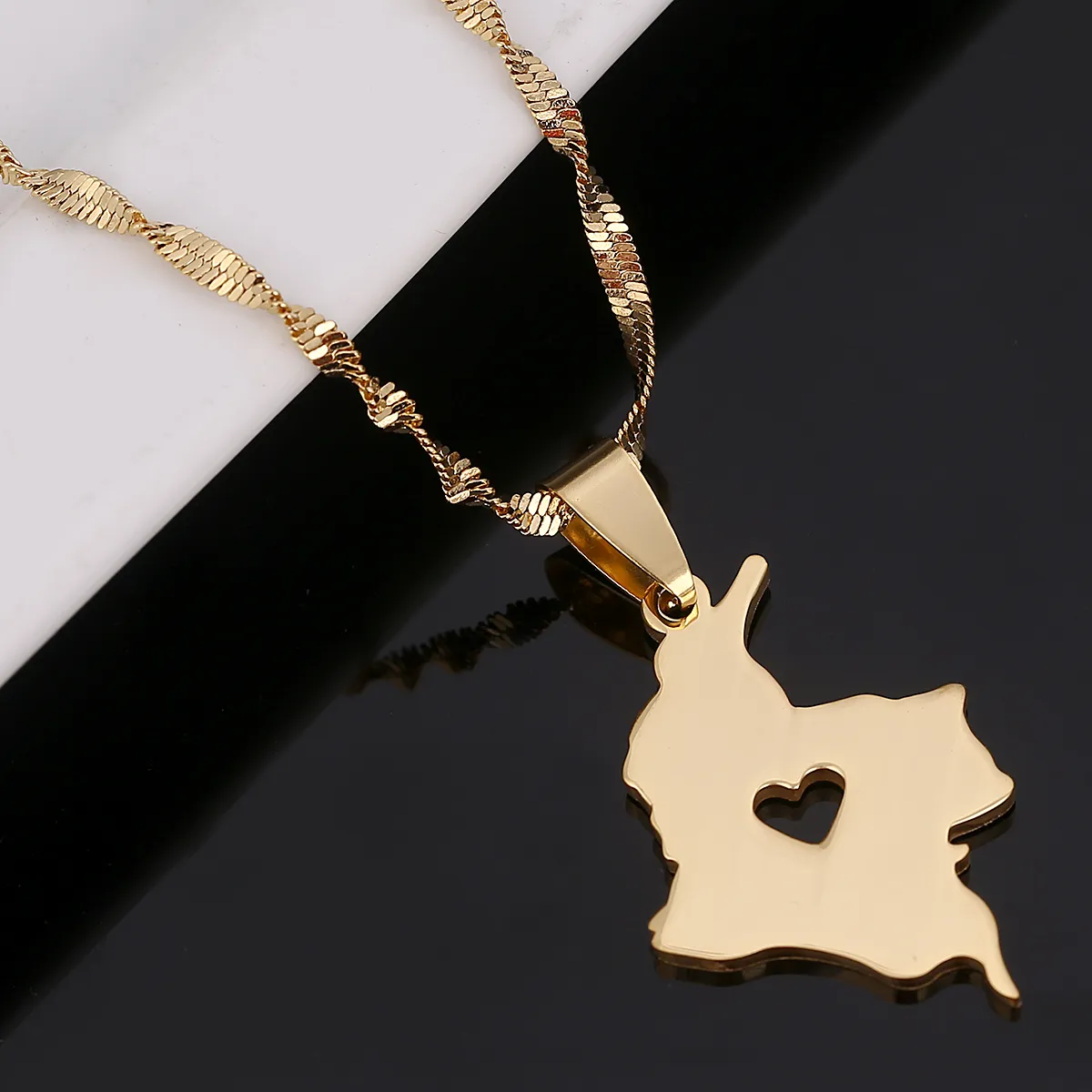 Rostfritt stål colombia karta hänge halsband guld färg smyckekarta av colombianska smycken211x