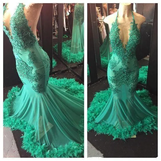 Saudi Arabic Green Feather Mermaid Prom Dresses Lace Applique Beading Halter Deep V Neck Evening Party Gowns Celebrity Pageant Dress