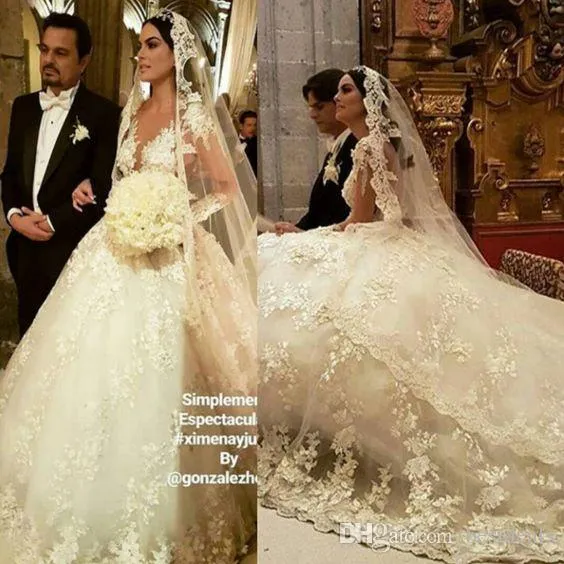 Arabic Luxury Plus Lace Wedding Dresses Sheer Neck Long Sleeves 3D Floral Applique Bridal Gowns A Line Wedding Dress vestido de novia