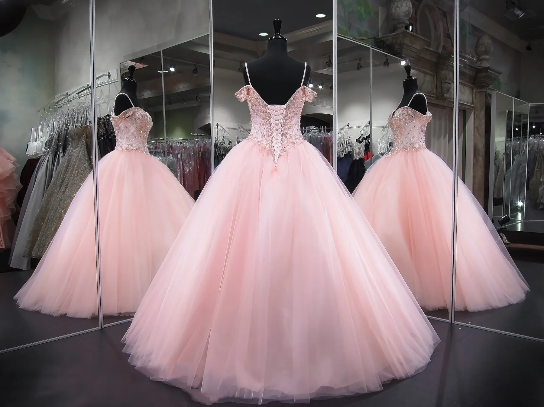 Sweety Pink Spaghetti Straps Tulle Quinceanera Dresses Beaded Rhinestones Top Ball Gowns Prom Party Princess Dresses216l