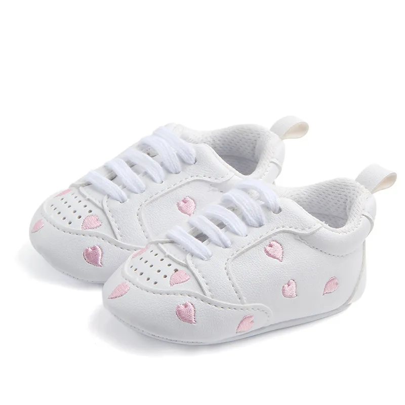 Детская обувь для новорожденных мальчиков и девочек с узором в виде сердца и звезды первые ходоки детские кроссовки из искусственной кожи на шнуровке для малышей 0-18 месяцев