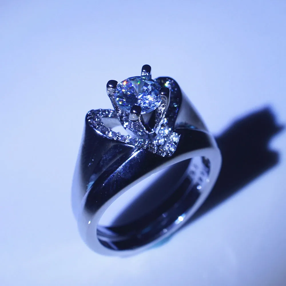 Novo anel de diamante criativo em forma de coração feminino europeu e americano moda generosa conjunto de anel de noivado whole246b