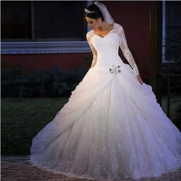 Luxuriöse Plus Size Long Sleeves Ballkleid Brautkleider Vintage Lace Appliques Kristalle V-Ausschnitt Brautkleid Brautkleider