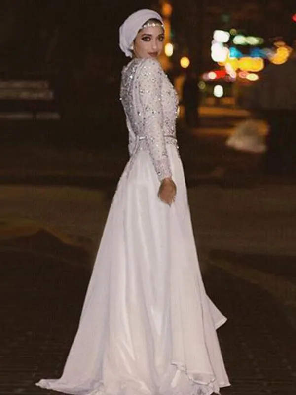 2018 Muslim Long Sleeves Evening Dresses Sequins Chiffon Arabic Abaya Party Dresses Floor Length Back Zipper White Prom Dresses