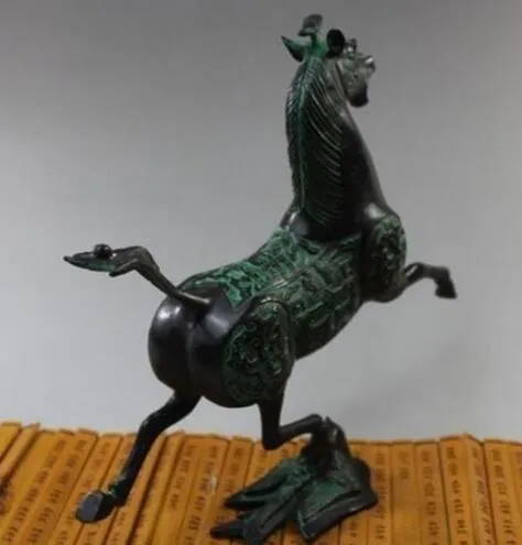 Prachtige oude Chinese bronzen standbeeld paardenvlieg zwaluw cijfers genezing geneeskunde decoratie 100% messing brons303D