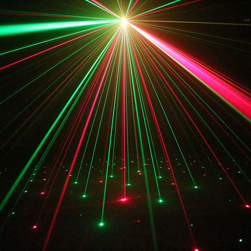 Nowe świąteczne światło na świeżym powietrzu Laser 24 Wzory świąteczne Garland Laser Projektor Wodoodporny lampki świąteczne z zdalnym Con343Z