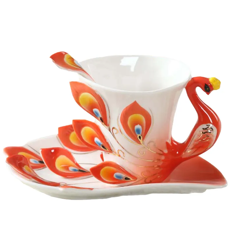 Nieuwe Ontwerp Pauw Koffiekopje Keramische Creatieve Mokken Bone China 3d Kleur Emaille Porseleinen Kop Met Schotel En Lepel Koffie thee Sets257L