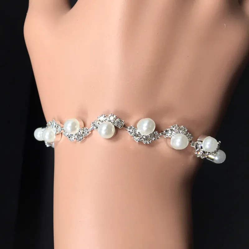 Billig verkauf brautperlen schmückte zubehör kristall perlen armbänder braut handzubehör brautschmuck kette