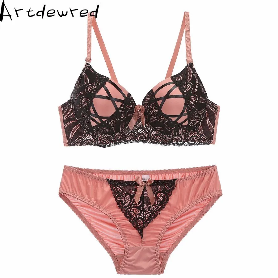 Set reggiseno sexy Set reggiseno di alta qualità Set di slip in pizzo patchwork solido Set donna Push Up 80 85 90 95 100 Coppa BC Intimo Y18101502