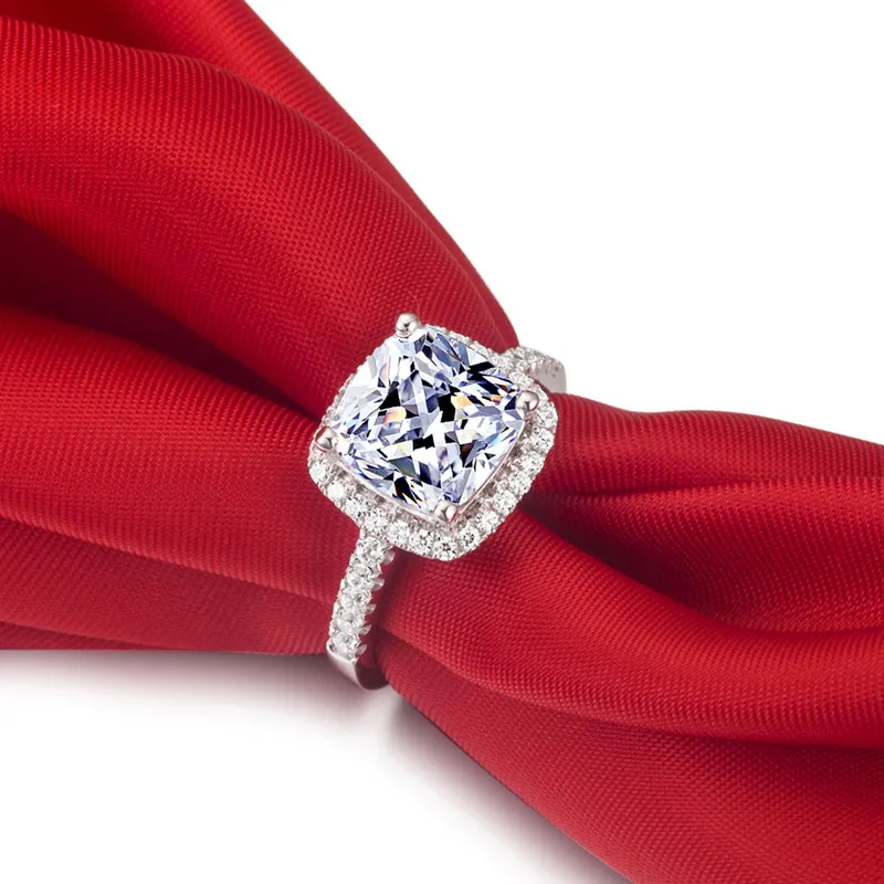 S925 6 6 mm 1ct Piękny design poduszka Syntetyczne diamenty zaręczynowe Pierścień Sterling Srebrna Obiecana Ślub Ślubny Białe złoto Kolor223s