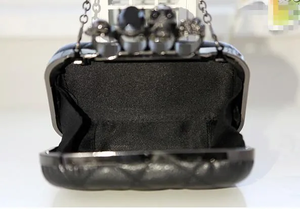 Hela- Ny vintage Skull Purse Black Skull Knuckle Rings Handväska Koppling Evening Bag Den kedjan lutande axelväska JS290302W