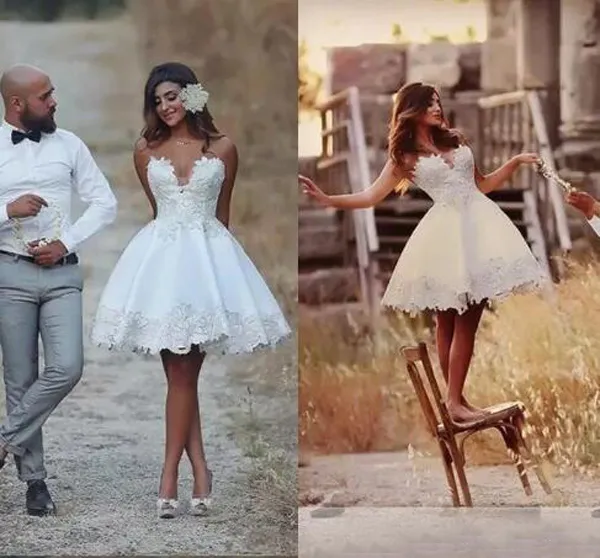 Curto Mini Barato Simples A Linha de Vestidos de Casamento Querida Lace Mangas Apliques Na Altura Do Joelho Africano Plus Size Vestidos de Noiva Vestidos