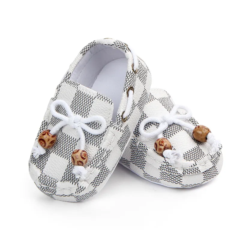 Newborn Baby Shoes Soft Sole Infant First Walkers Grid Footwear ic Girls Boys Leather Crib Shoes Peas Shoe