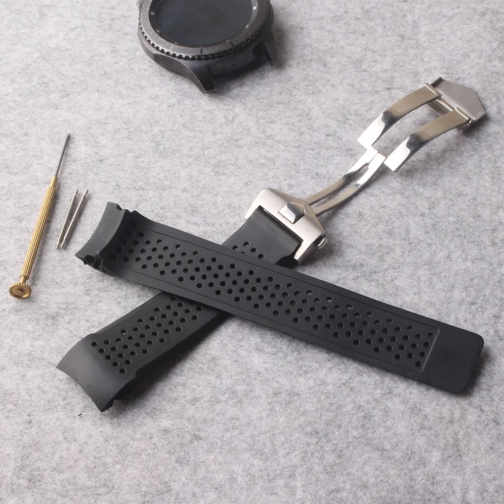 Nouveau bracelet de montre 22 mm en acier inoxydable déploiement noir plongée trous en caoutchouc de silicone bracelet de montre pour remplacement Gear S3 189K