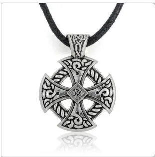 A29 Style Vintage religieux croix noeud Totem attrayant Viking collier pour hommes et femmes 2617