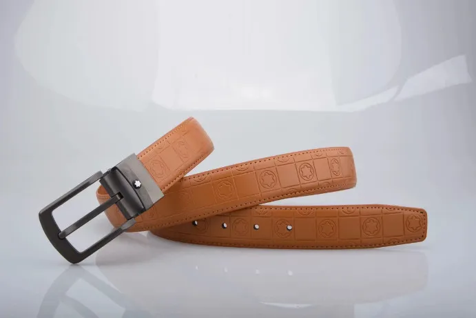 Nouvelle ceinture en cuir mode grande boucle ceinture avec boîte ceintures de créateurs pour hommes et femmes ceinture en peau de vache bonne qualité ceintures de taille de mode 0221T