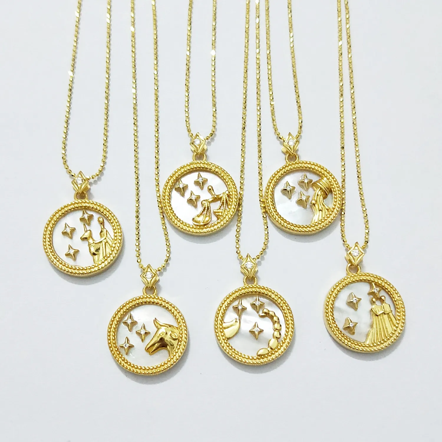 İlkbahar / yaz 925 ayar gümüş anne-inci kolye altın renk bayanlar klavikula zinciri zodyak sikke şekli kolye