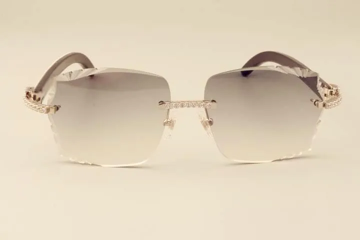 2019 Nuovi occhiali da sole Diamond di Luxury Direct Luxury Diamond 3524014 Occhiali da sole a specchio delle corna miste naturali.