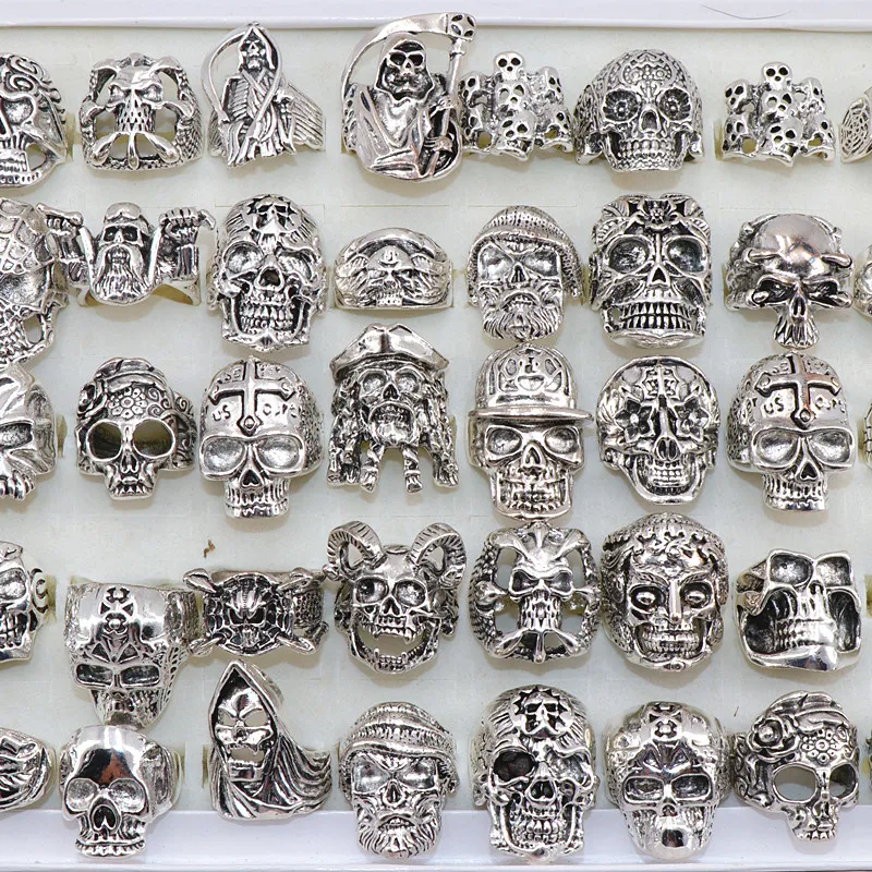 Cała masa partie punkowe metalowe pierścionki czaszki dla mężczyzn kobiety Rozmiar 8 do 11 mix Style2022