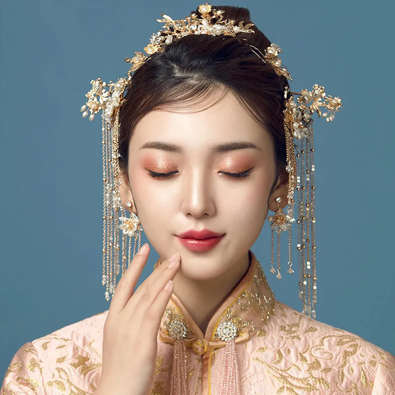 Tradycyjne chińskie spinki do włosów Złote włosy grzebice Weddne Hair Akcesoria opaska na głowę nakrycie głowy biżuteria ślubna nakrycie głowy Y29185121