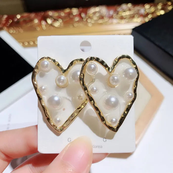 Muy lindo nuevo ins moda diseñador de lujo dulce gran corazón exagerado hermosos pendientes de perlas para mujer niñas199t