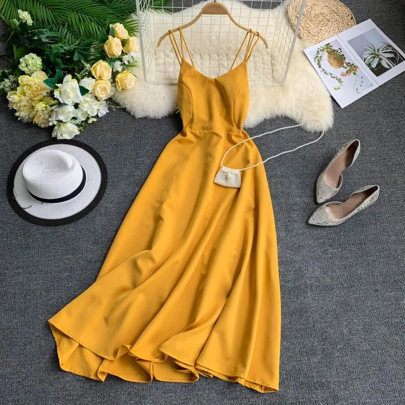 Summer Elegant Backless Dresses Spaghetti Strap Long Dress Women Vintage Beach Party Maxi Dress Green White Red Robe Vestidos 210521