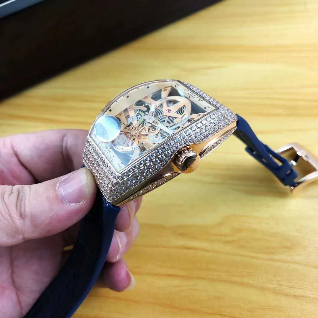 Populaire nouvelle montre pour hommes importations mouvement mécanique automatique 54 42MM cadran creux lunette en diamant bracelet en cuir mode Men2208
