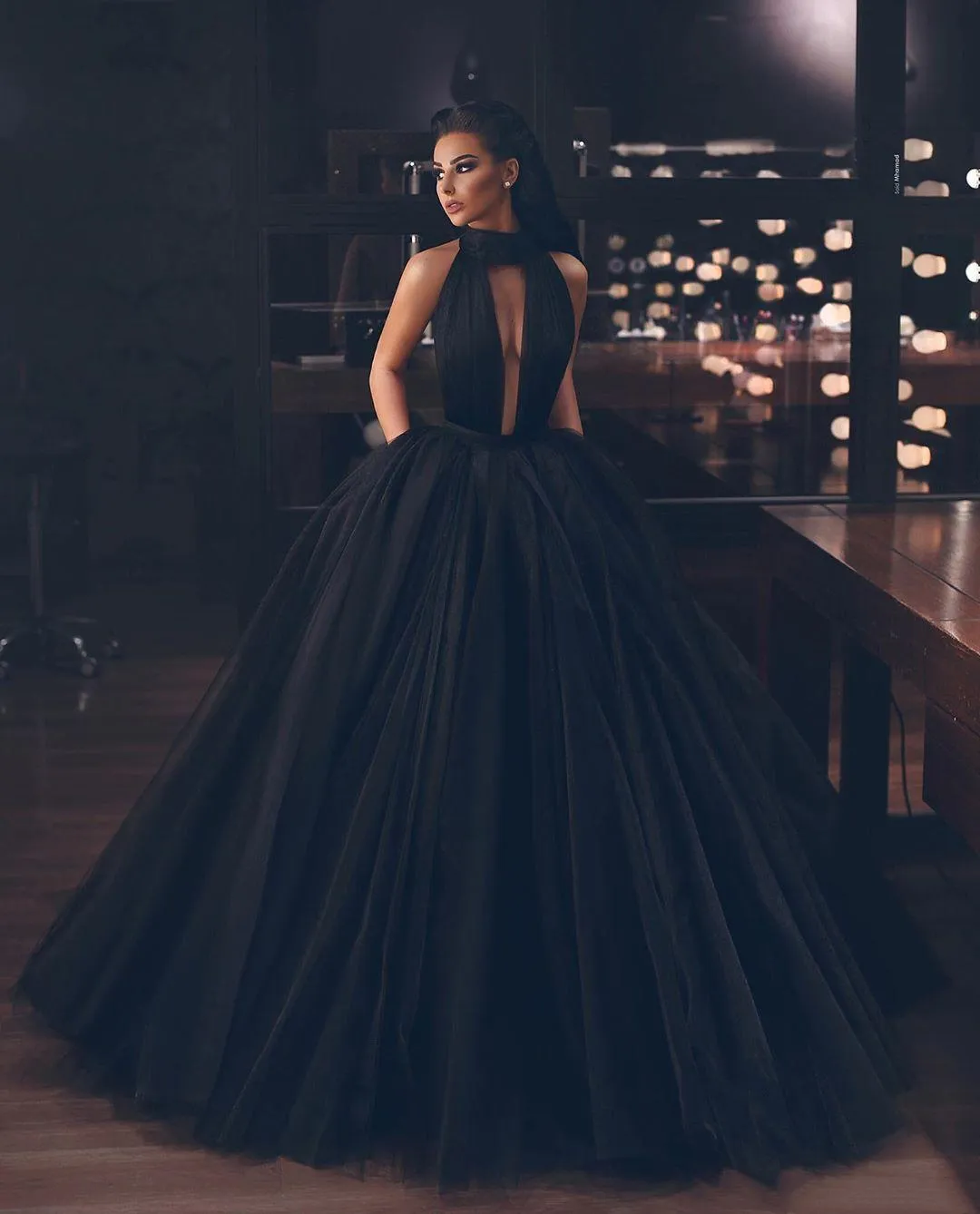 Black Ball Gown Side Split Evening Dresses Deep V Neck Backless Prom Gown Tulle Sweep Train Formal Dress294S