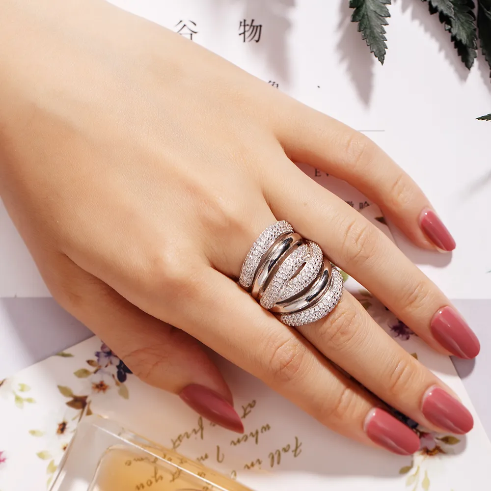 Grande anello da dito da cocktail in argento donna Placcato in oro di lusso 238 pezzi Pittura con diamante simulato Anello in pietra piena Misura gioielli 5-10276m