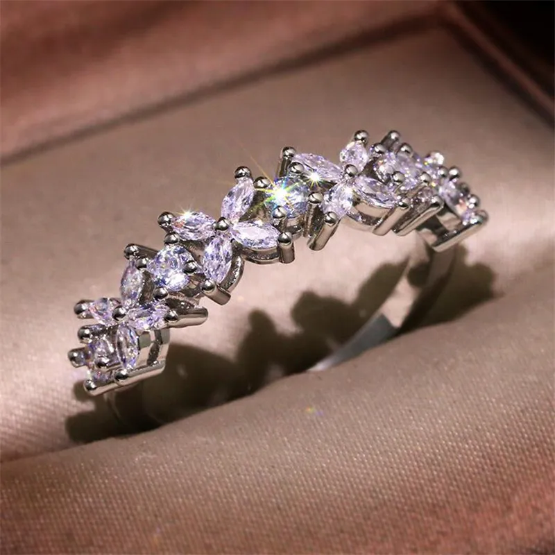 Eenvoudige mode -sieraden Handmade 925 Sterling Silver Marquise Cut White Topaz CZ Diamond Gemstones Women Wedding Bridal Ring Gift S241O