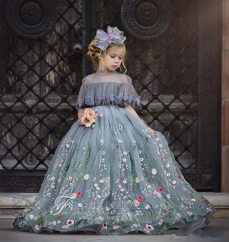 2019 Ball Gown Long Flower Girl Dresses Lace Applique High Neck Rhinestones Tulle Kids Pageant Dress Floor Length Girl's Birt230J