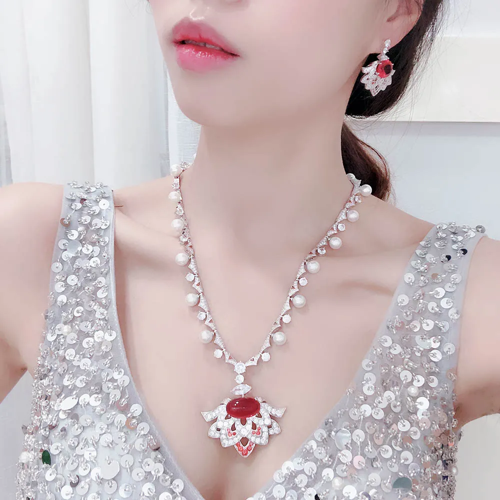 High-end lyxig boll lady halsbandsfest samla röd diamant pärlhalsband halsband cirkulär överlägsen kvalitet shippin314q