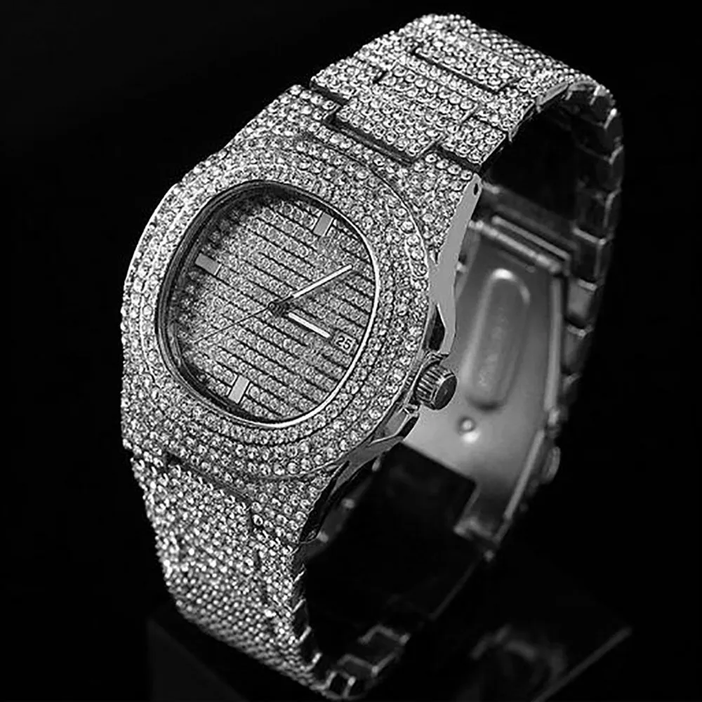 Reloj dorado totalmente personalizado con hielo Bling Bling 600 diamantes simulados Circón cúbico Calendario de piedra Cuarzo Staness Correa de acero Hip Hop263A