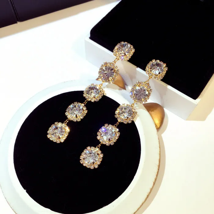 Hele-nieuwe ins luxe designer diamant strass zirkoon overdreven dangle kroonluchter stud fashion oorbellen voor vrouw girls267A